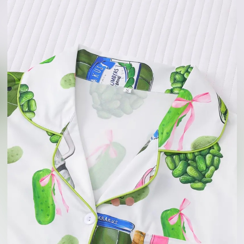 Nwt Women’s Pickle Patterned Lightweight Pajama S… - image 3